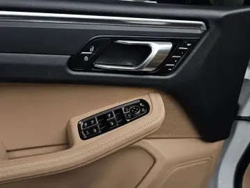 2021 Porsche Macan с пробегом 4 970 км