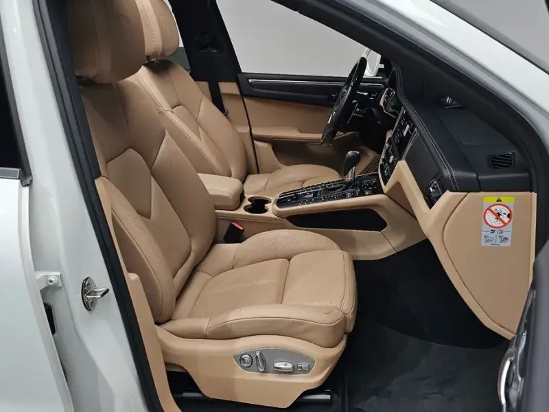 2021 Porsche Macan с пробегом 4 970 км