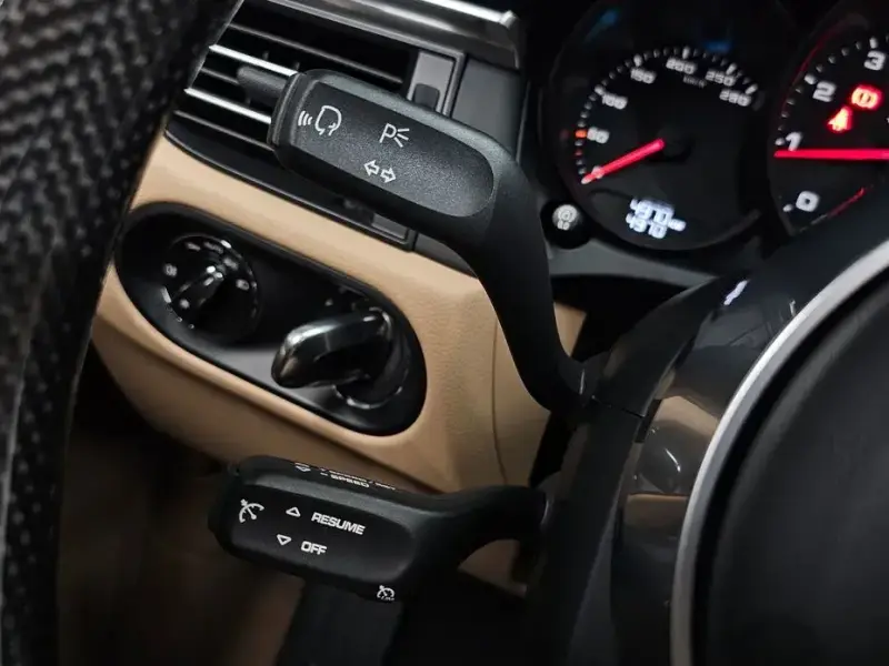 2021 Porsche Macan с пробегом 4 970 км