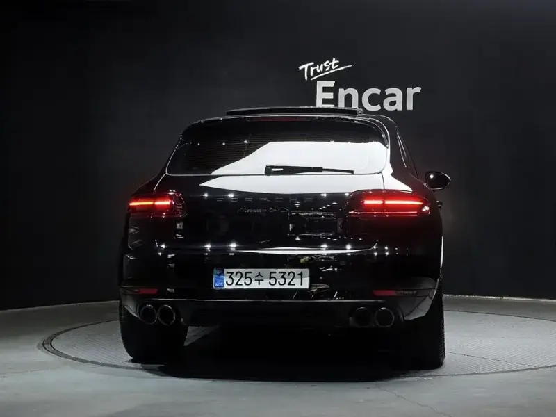 2018 Porsche Macan с пробегом 28 186 км