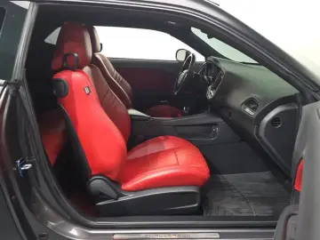 2019 Dodge Challenger с пробегом 115 266 км