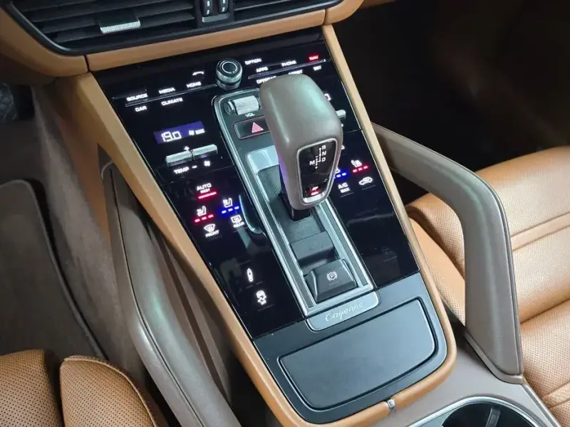 2020 Porsche Cayenne с пробегом 40 139 км