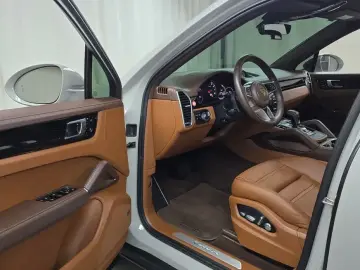 2020 Porsche Cayenne с пробегом 40 139 км