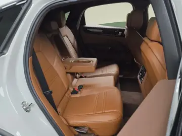 2020 Porsche Cayenne с пробегом 40 139 км