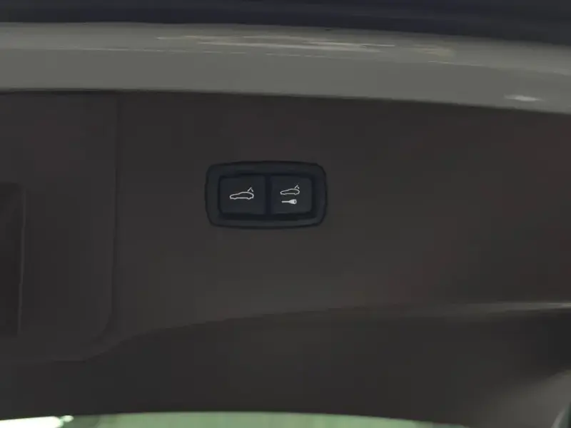2020 Porsche Cayenne с пробегом 40 139 км