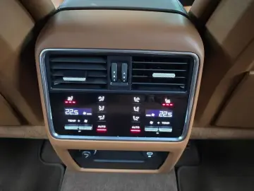 2020 Porsche Cayenne с пробегом 40 139 км