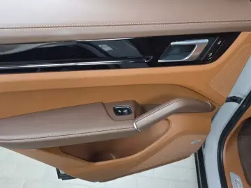 2020 Porsche Cayenne с пробегом 40 139 км