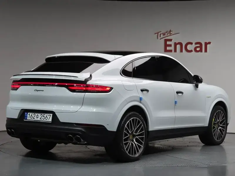 2021 Porsche Cayenne с пробегом 48 867 км