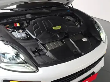 2021 Porsche Cayenne с пробегом 48 867 км