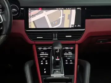 2021 Porsche Cayenne с пробегом 51 636 км