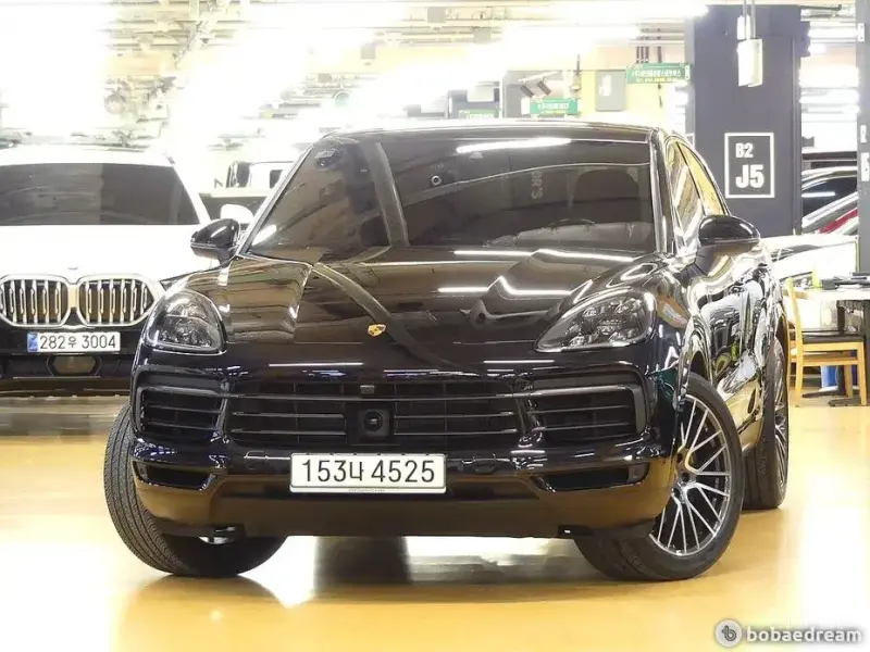 2021 Porsche Cayenne с пробегом 24 000 км
