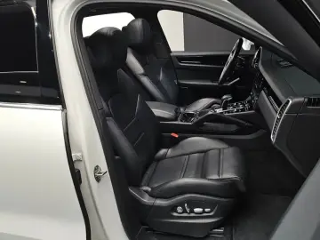 2020 Porsche Cayenne с пробегом 40 987 км