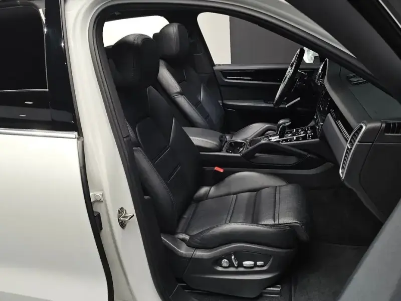 2020 Porsche Cayenne с пробегом 40 987 км