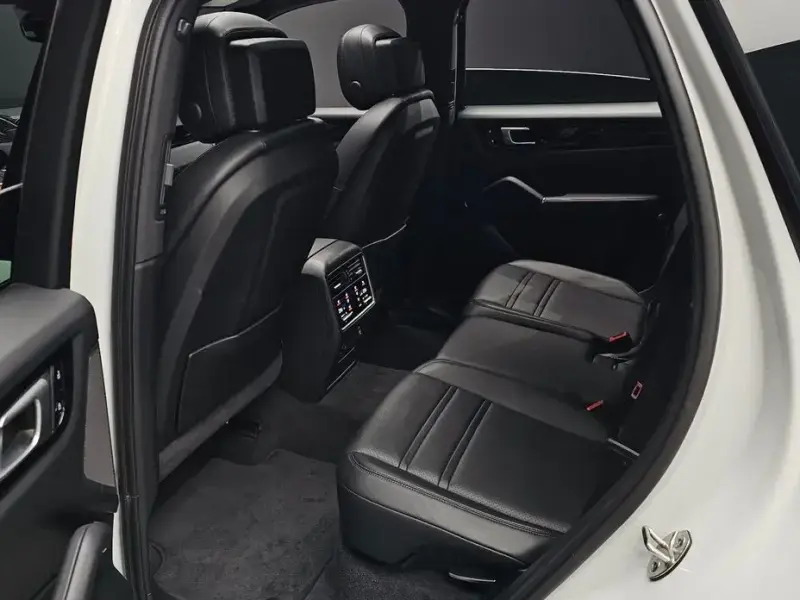 2020 Porsche Cayenne с пробегом 40 987 км