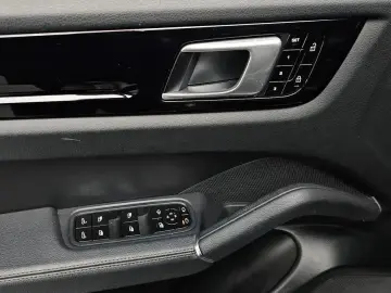 2020 Porsche Cayenne с пробегом 40 987 км