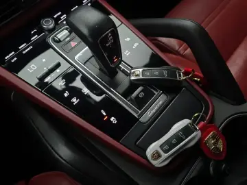 2020 Porsche Cayenne с пробегом 51 202 км
