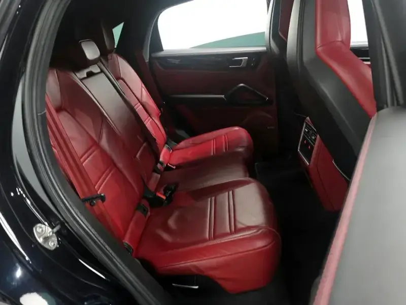 2020 Porsche Cayenne с пробегом 51 202 км