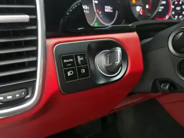 2020 Porsche Cayenne с пробегом 51 202 км