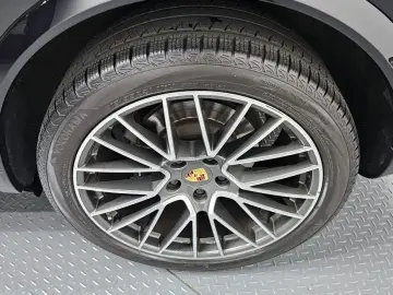 2020 Porsche Cayenne с пробегом 51 202 км