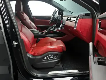 2020 Porsche Cayenne с пробегом 51 202 км