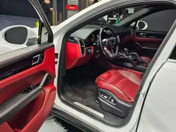 2020 Porsche Cayenne с пробегом 37 223 км