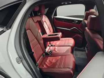 2020 Porsche Cayenne с пробегом 37 223 км