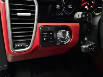2020 Porsche Cayenne с пробегом 37 223 км
