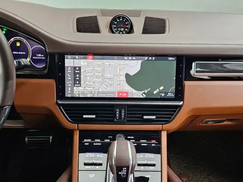 2021 Porsche Cayenne с пробегом 56 928 км