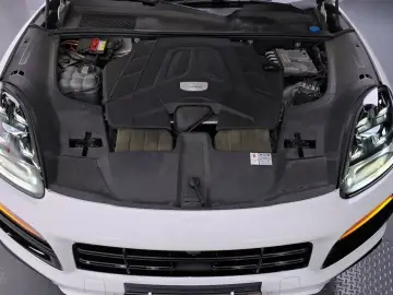 2021 Porsche Cayenne с пробегом 28 985 км