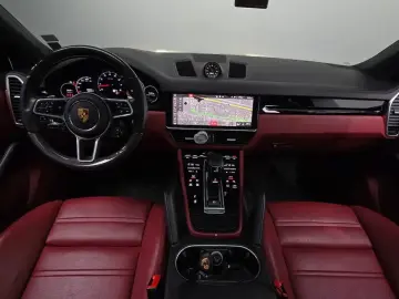 2021 Porsche Cayenne с пробегом 28 985 км