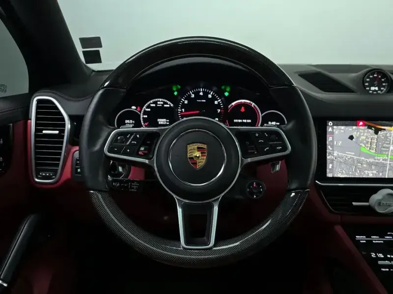 2021 Porsche Cayenne с пробегом 28 985 км