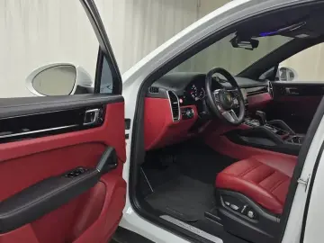 2021 Porsche Cayenne с пробегом 12 595 км
