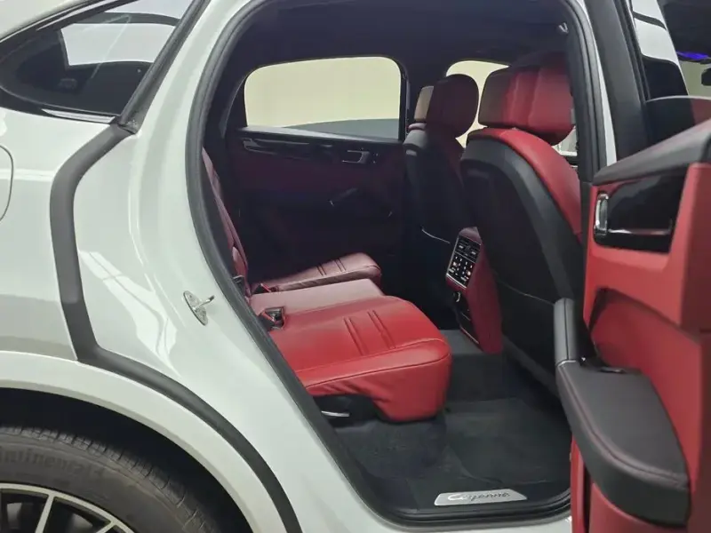2021 Porsche Cayenne с пробегом 12 595 км