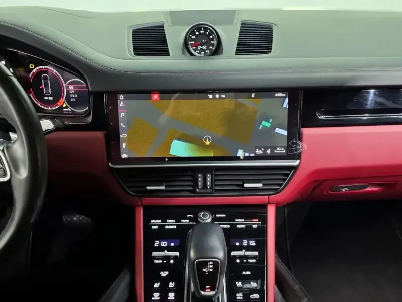 2020 Porsche Cayenne с пробегом 57 441 км