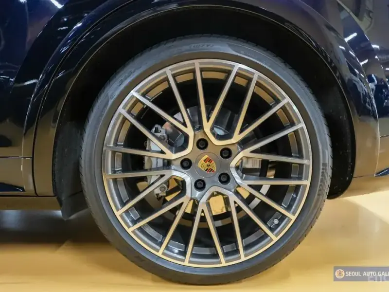 2021 Porsche Cayenne с пробегом 53 000 км