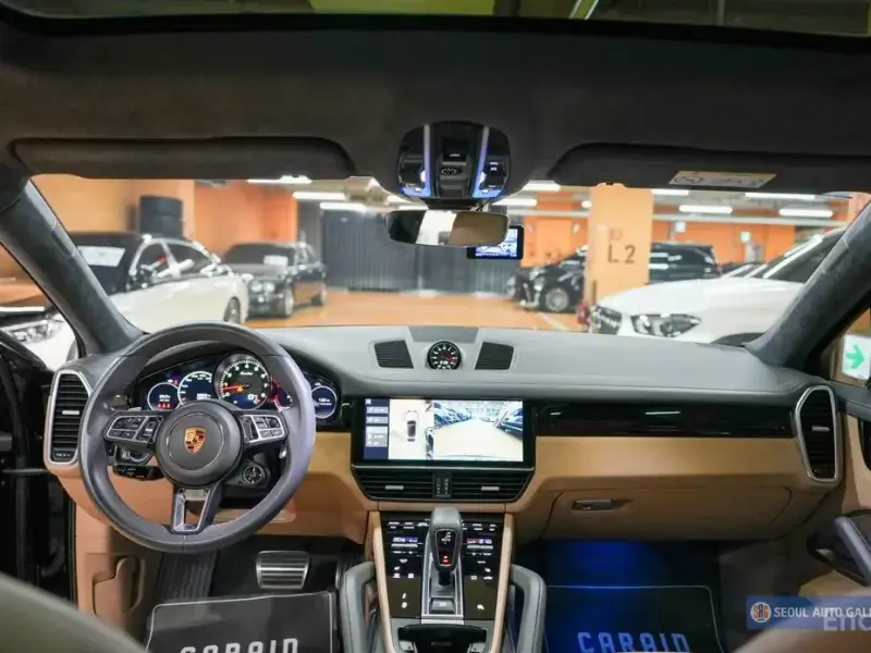 2021 Porsche Cayenne с пробегом 53 000 км