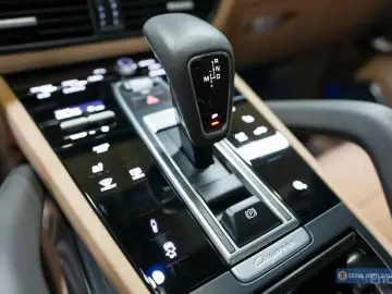2021 Porsche Cayenne с пробегом 53 000 км