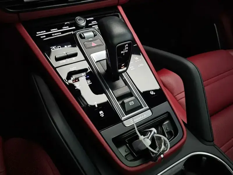 2020 Porsche Cayenne с пробегом 27 732 км