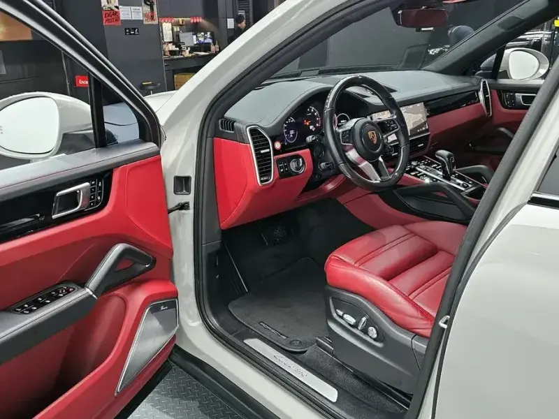 2020 Porsche Cayenne с пробегом 27 732 км