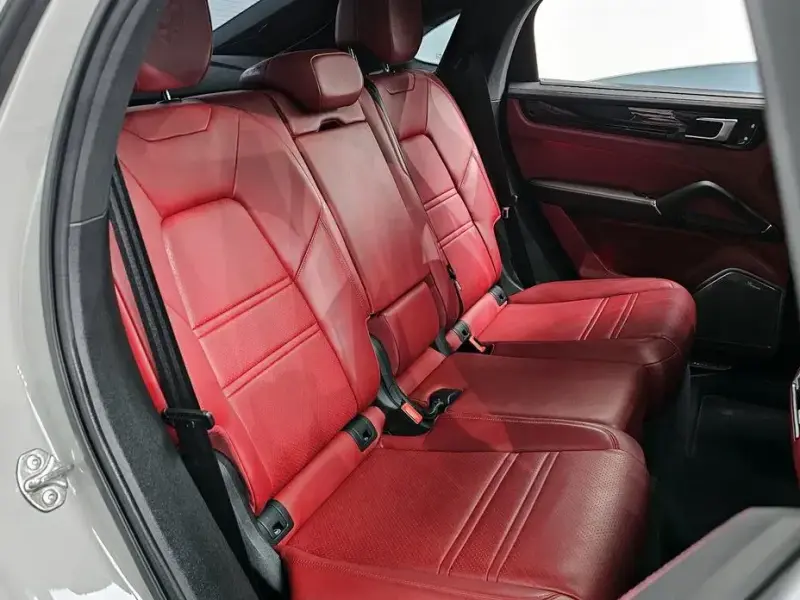 2020 Porsche Cayenne с пробегом 27 732 км