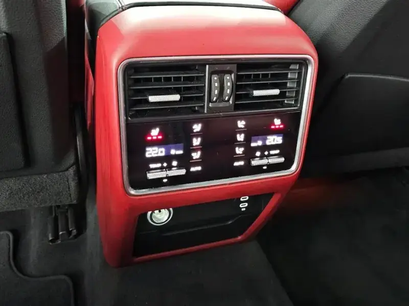 2020 Porsche Cayenne с пробегом 27 732 км