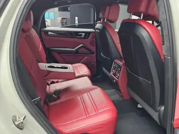 2021 Porsche Cayenne с пробегом 38 598 км