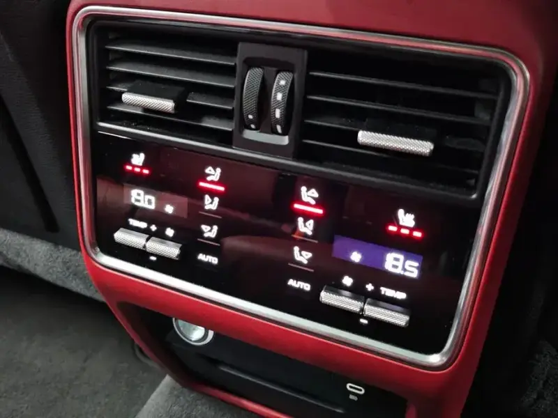 2021 Porsche Cayenne с пробегом 38 598 км