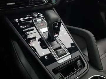 2020 Porsche Cayenne с пробегом 48 374 км