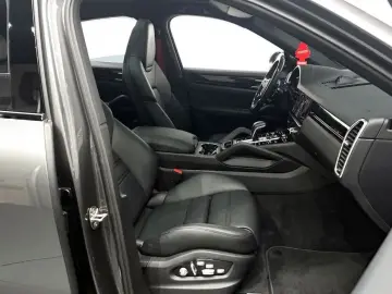 2020 Porsche Cayenne с пробегом 48 374 км