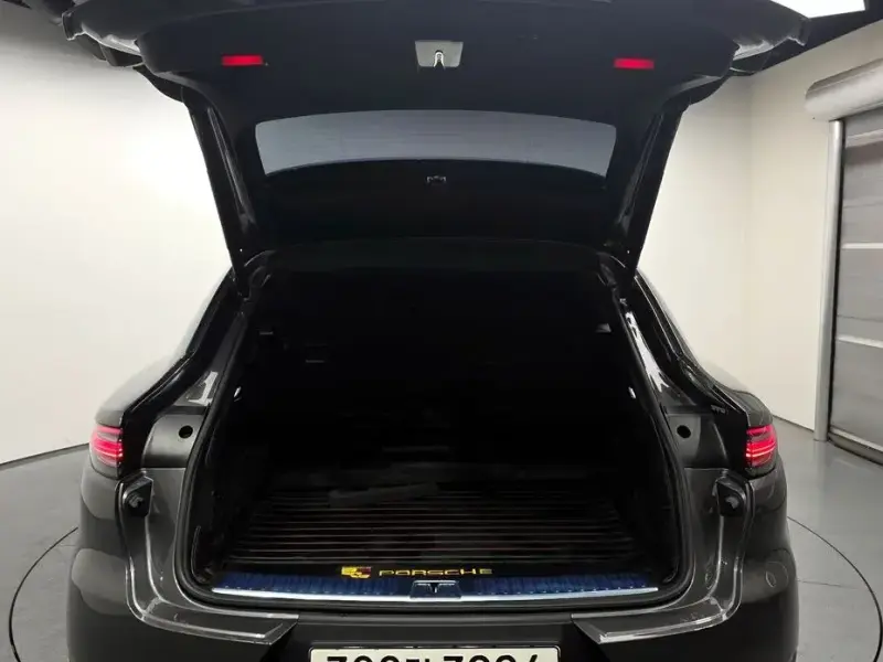2020 Porsche Cayenne с пробегом 48 374 км