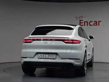2020 Porsche Cayenne с пробегом 21 670 км