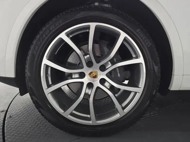 2020 Porsche Cayenne с пробегом 21 670 км