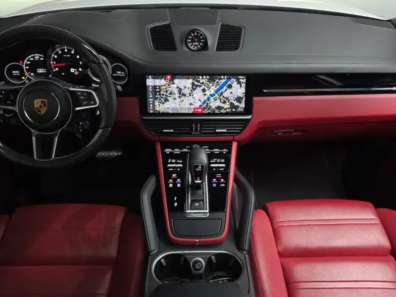 2020 Porsche Cayenne с пробегом 21 670 км