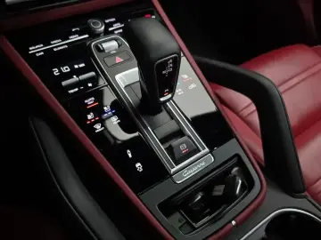 2020 Porsche Cayenne с пробегом 21 670 км